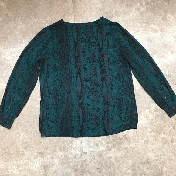 Banana Republic Snake Blouse - Picture 6 of 6